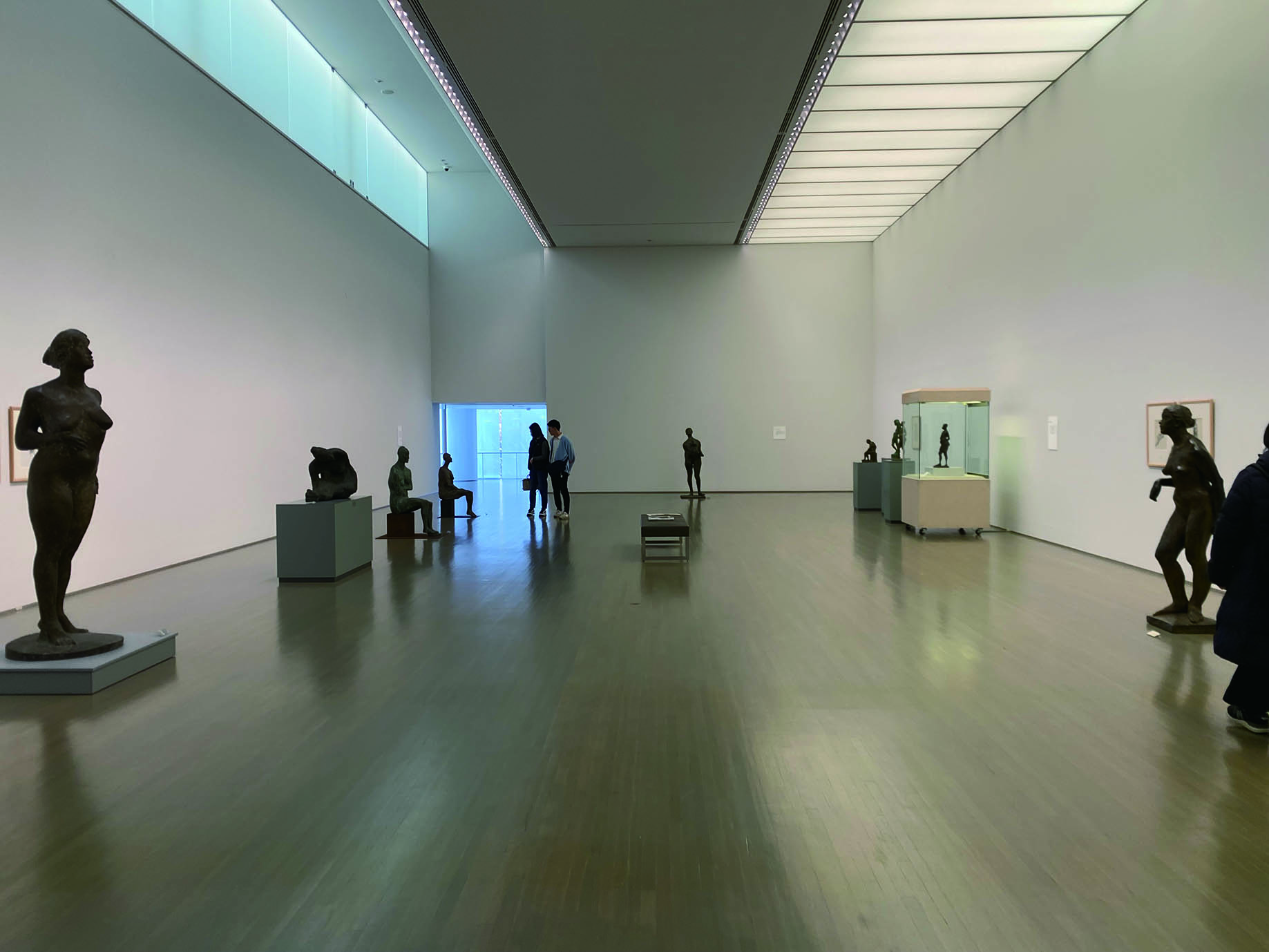 日本を代表する彫刻家・柳原義達の名作が並ぶ「柳原義達記念館」